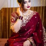 রয়্যাল জিম্মিচু ভেলভেট শাড়ি - মেরুন কালার