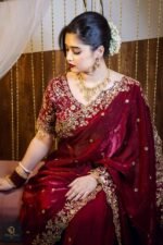 রয়্যাল জিম্মিচু ভেলভেট শাড়ি - মেরুন কালার - Image 3